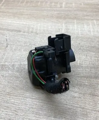 Opel Zafira A Ignition lock contact 09115863