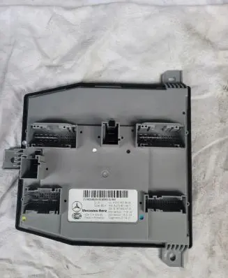 Mercedes-Benz E W213 Comfort/convenience module