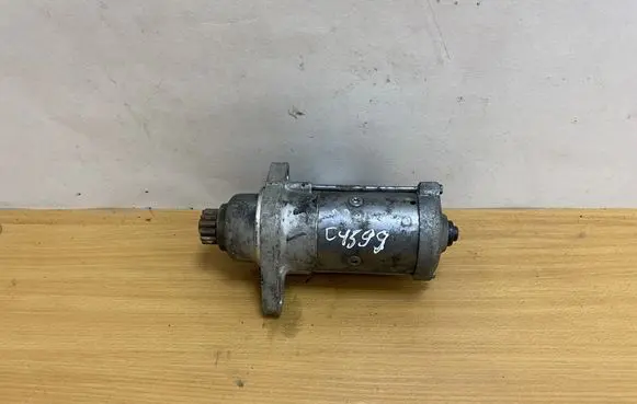 Volkswagen Touran I Starter motor 911023H C4599