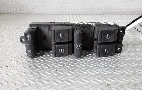 Volkswagen Golf IV Electric window control switch 1J4959857