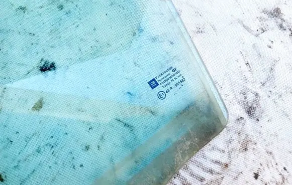 Opel Astra H Rear door window glass AS2