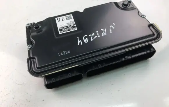 Toyota C-HR I Engine control unit/module ECU 8966602750