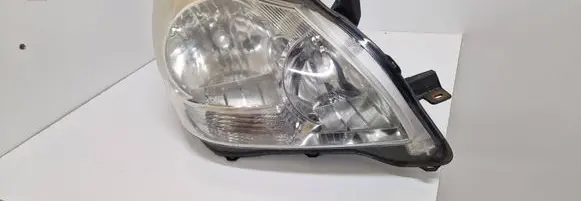 Toyota Verso Headlight/headlamp 811300F090