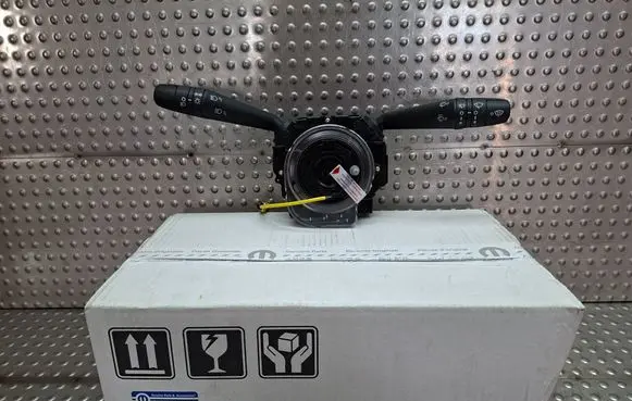Fiat Tipo Wiper control stalk S26337923 0735752435