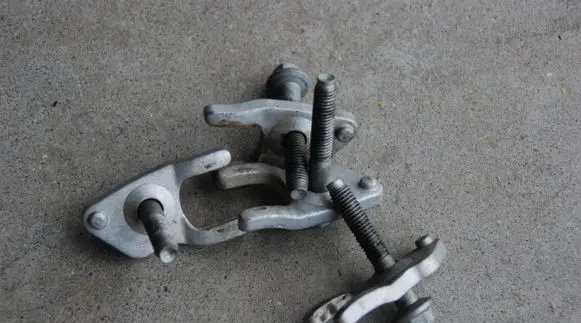 Ford Transit Fuel Injector clamp holder 105KM