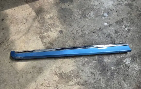 Volvo XC60 Front door trim (molding) 31333816