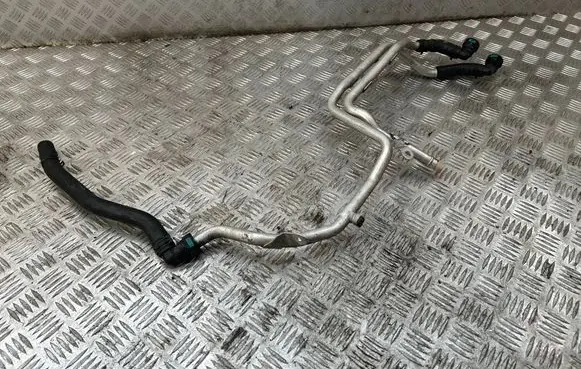Jaguar XJ X351 Engine coolant pipe/hose AW9318C553BB