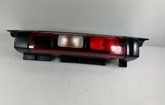 Renault Trafic III (X82) Rear/tail lights