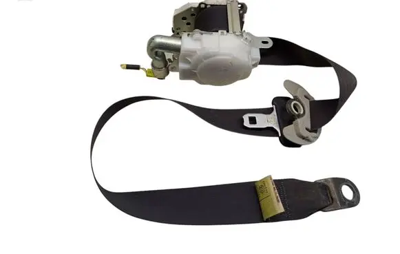 Lexus IS 220D-250-350 Front seatbelt 7M8750P 619371