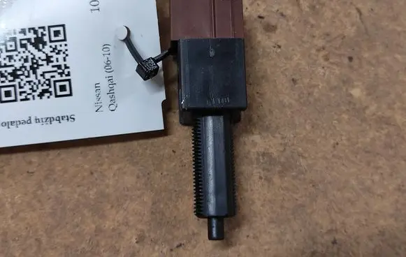 Nissan Qashqai Brake pedal sensor switch
