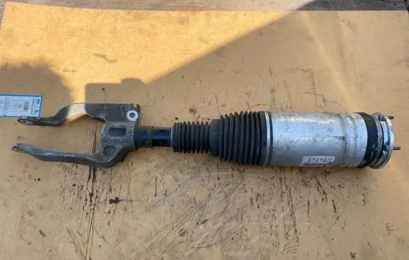 Land Rover Range Rover Sport L494 Air suspension front shock absorber DPLA3C285BH