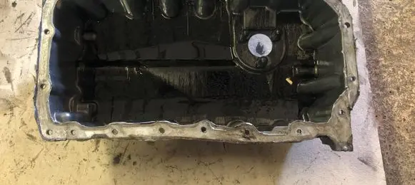 Volkswagen PASSAT B6 Oil sump 03G103603H
