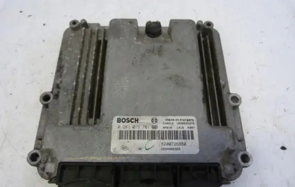 Renault Laguna III Engine control unit/module 0281015781