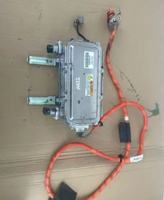 Mitsubishi Outlander Voltage converter/converter module CAB411A033 7807A007