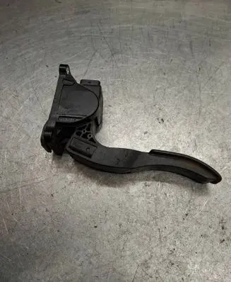 Mercedes-Benz Sprinter W906 Accelerator throttle pedal A9063000304 A01709