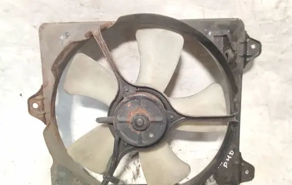 Toyota Avensis T220 Electric radiator cooling fan N3b13