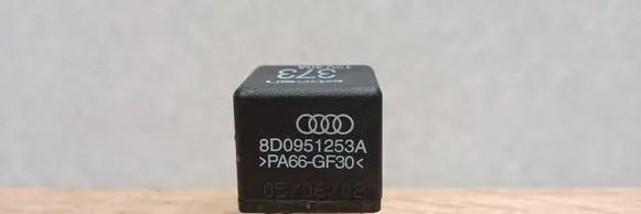 Audi A6 S6 C6 4F Other relay 8D0951253A