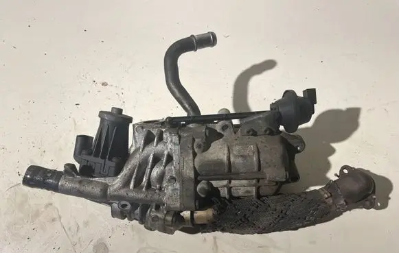 Land Rover Discovery 4 - LR4 EGR valve 9x2q9u438ca