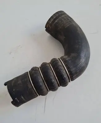 Iveco Daily 3rd gen Intercooler hose/pipe 504116893A