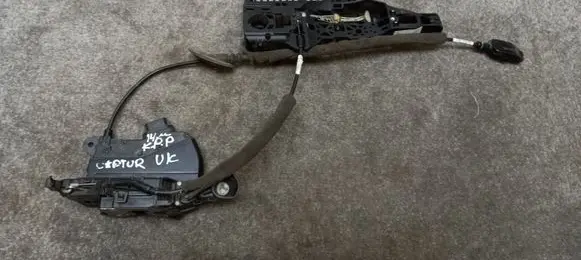 Renault Captur Front door lock 805031847R 40517225