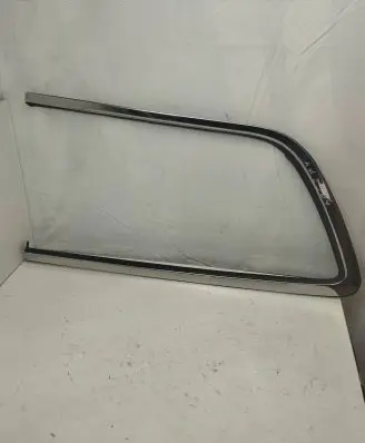 Chrysler Pacifica Rear side glass trim 68227296AD 249026