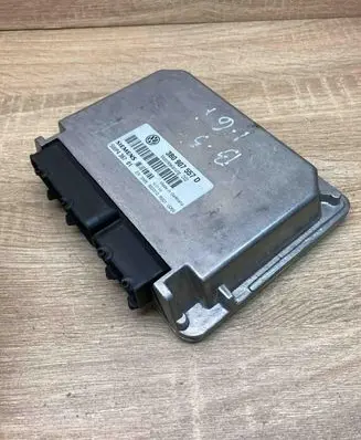 Volkswagen PASSAT B5.5 Engine control unit/module ECU 3B0907557D 5WP4367