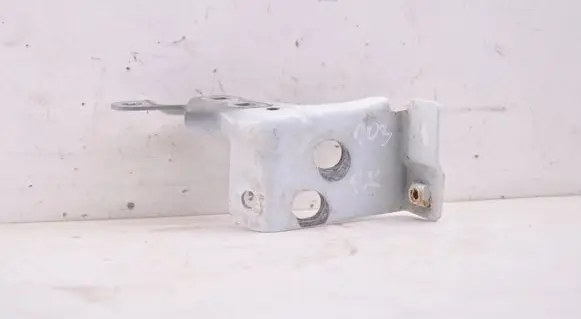 Dacia Sandero III Fender mounting bracket 260922286R