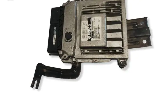 KIA Venga Engine ECU kit and lock set 391152B060