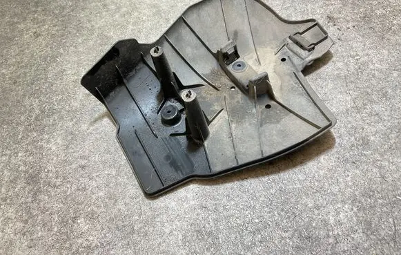 BMW i4 Rear underbody cover/under tray 6895224