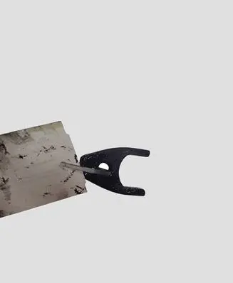 KIA Sorento Fuel Injector clamp holder