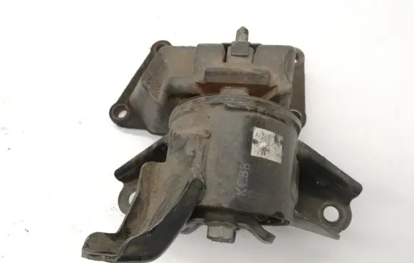 Hyundai Santa Fe Engine mount bracket
