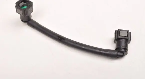 Volvo XC40 Engine coolant pipe/hose 32208416