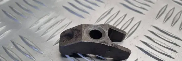 Audi 100 S4 C4 Fuel Injector clamp holder 