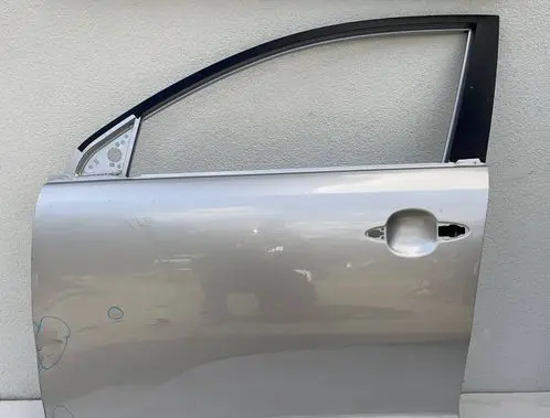 KIA Sportage Front door