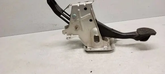 Volkswagen PASSAT B6 Brake pedal 1K1721130E