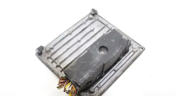 Ford Focus Engine control unit/module 4S6112A650NC