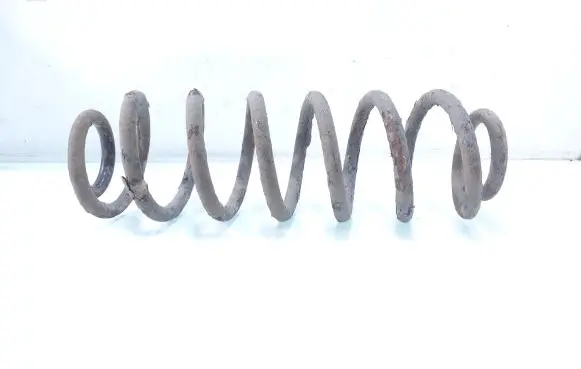 Volkswagen Touran II Rear coil spring