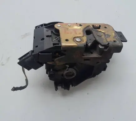 Ford Focus Rear door lock 2S4Q26413BB