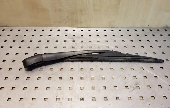 Nissan X-Trail T31 Rear wiper blade arm