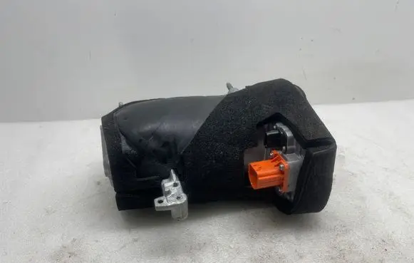 Tesla Model 3 Air conditioning (A/C) compressor (pump)
