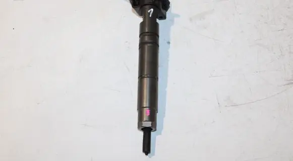 Mercedes-Benz E W211 Fuel injector A6420701987 0445115076