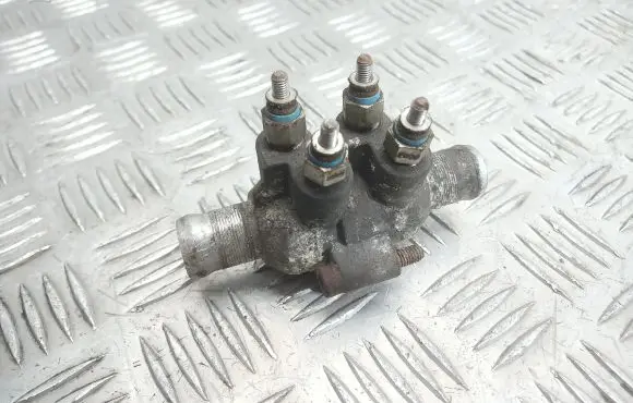 Nissan Qashqai+2 Engine coolant pipe/hose