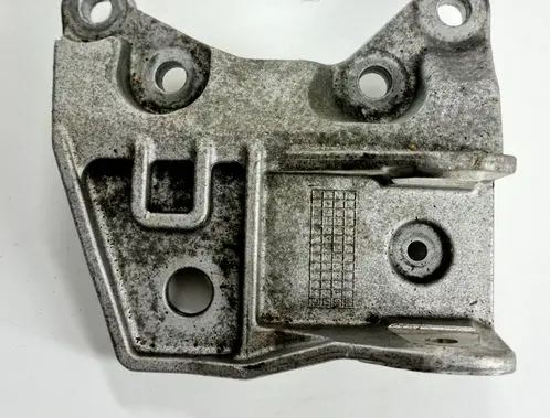 Land Rover Evoque I Engine mounting bracket GJ326P096AF