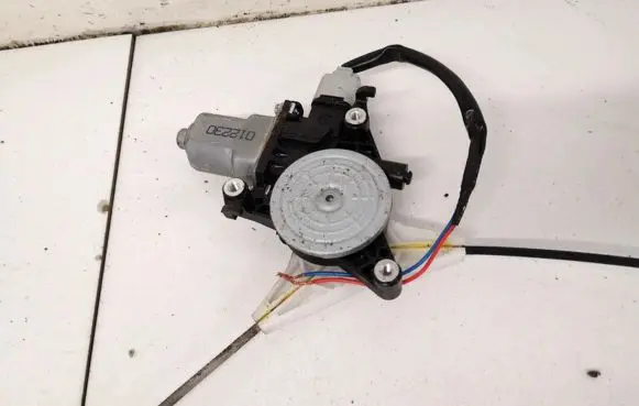 Subaru Legacy Rear door window regulator motor