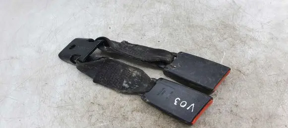 Toyota Avensis T220 Rear seatbelt buckle G010938