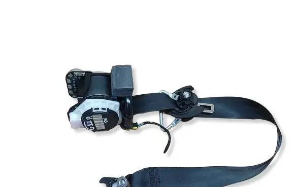 Volkswagen Golf VII Front seatbelt 5G4857706B 93807000000