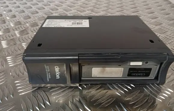 CD/DVD changer