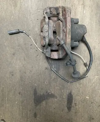 Land Rover Range Rover L322 Front brake caliper