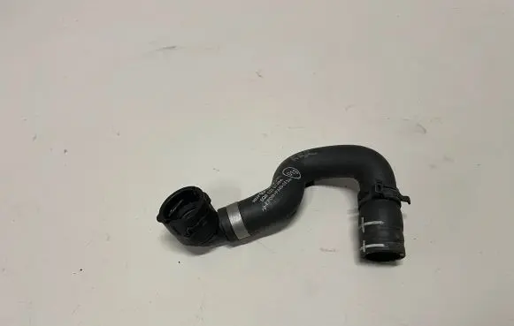 Volkswagen PASSAT B8 Engine coolant pipe/hose 5Q0122073BK