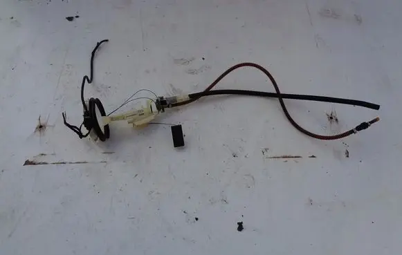 Audi A3 S3 8P Fuel level sensor 
